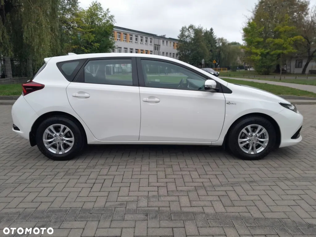 Toyota Auris 1.33 VVT-i Sprint - 4