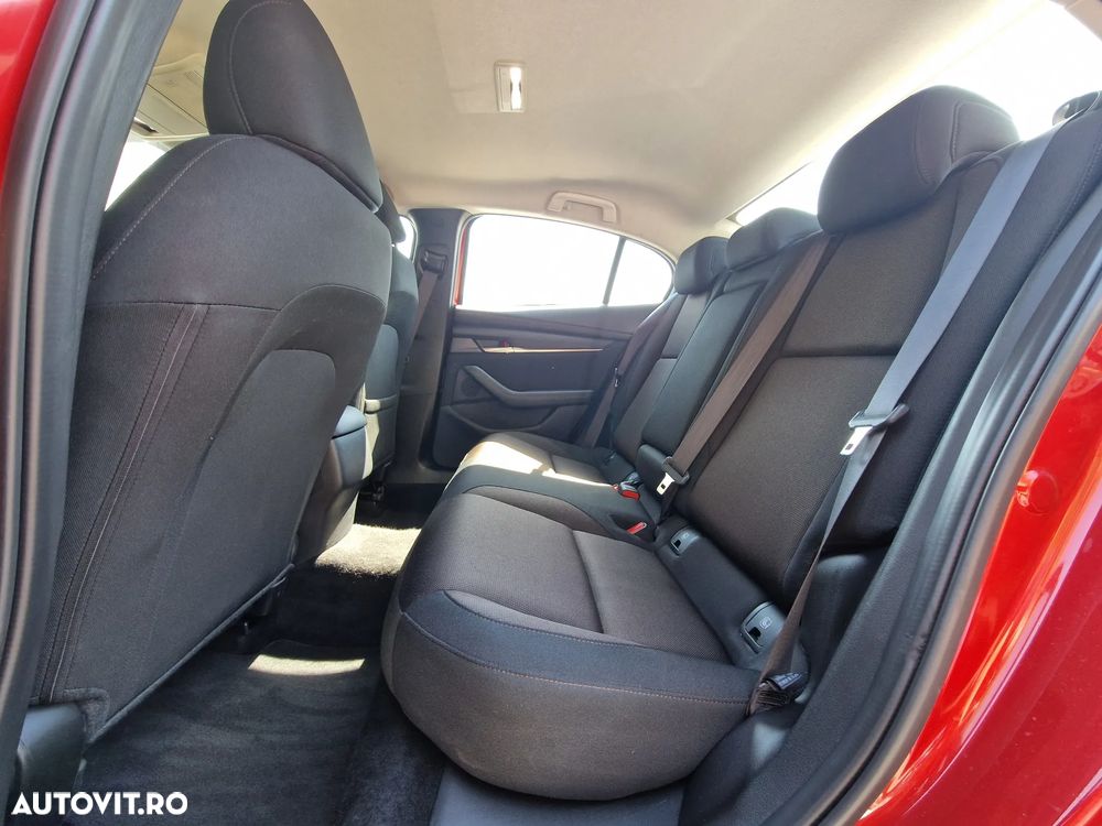 Mazda 3 FASTBACK SKYACTIV-X 2.0 M-Hybrid - 27