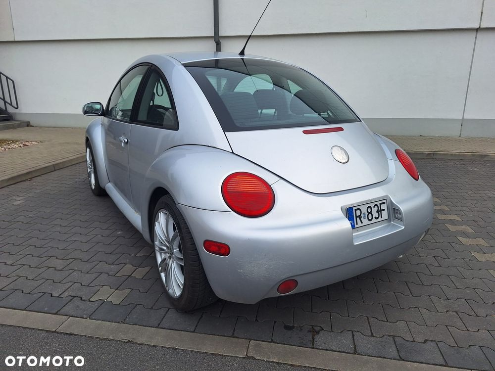 Volkswagen New Beetle 2.0 - 7