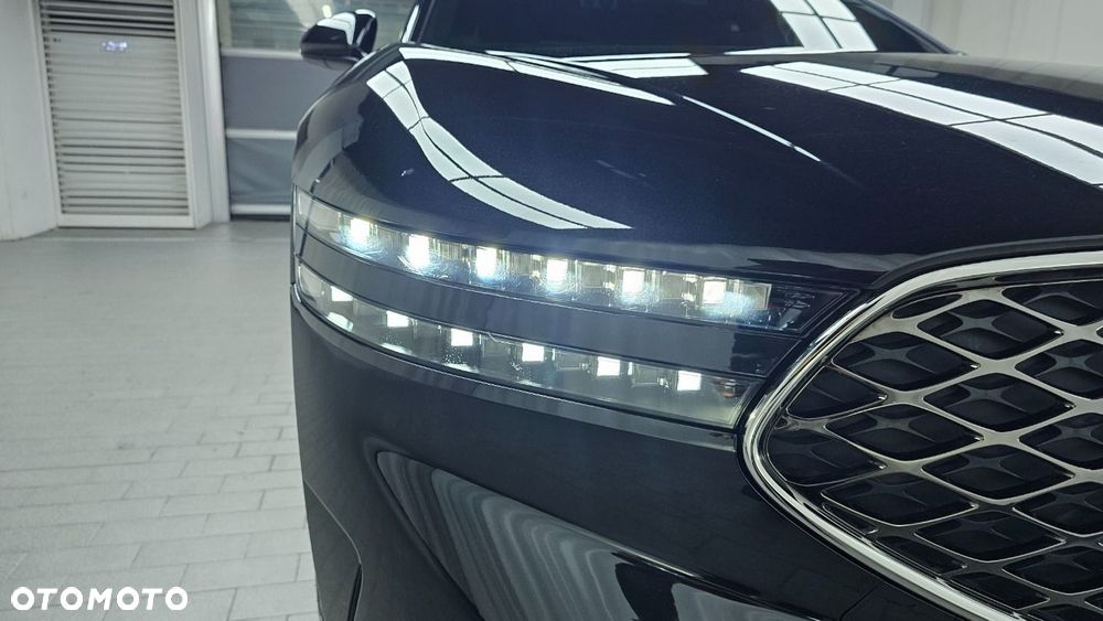 Genesis G90 - 7