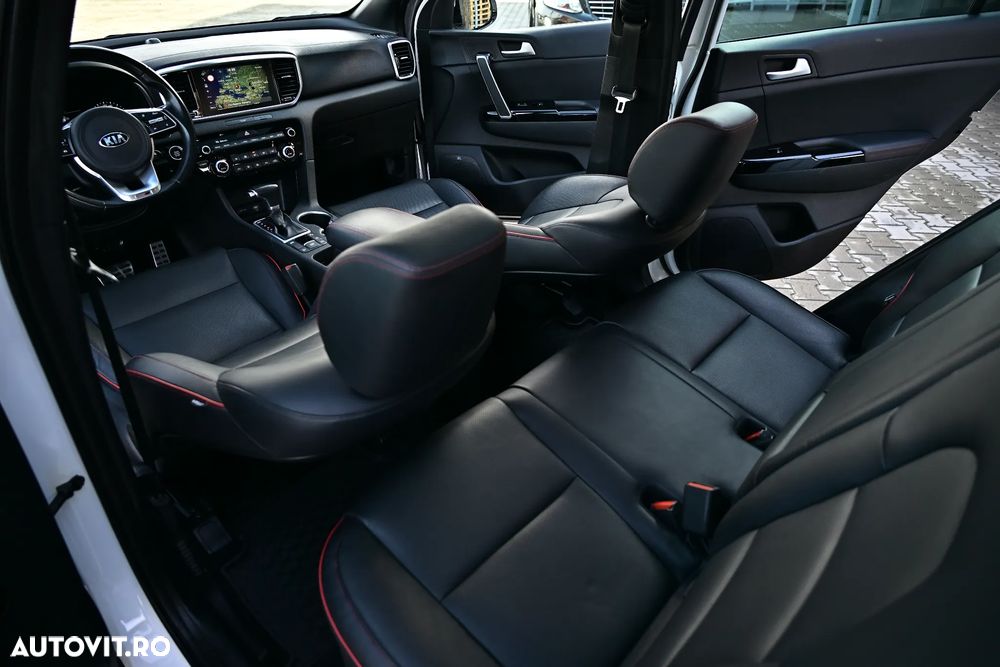 Kia Sportage 1.6 DSL MHEV 7DCT HP 4x2 GT Line - 9