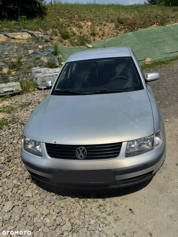 Volkswagen Passat 1.9 TDI - 1