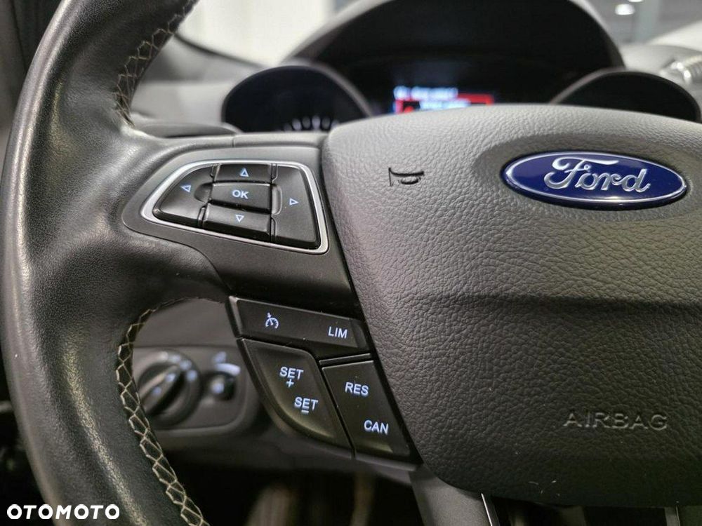 Ford Kuga 2.0 TDCi 4x2 ST-Line - 29