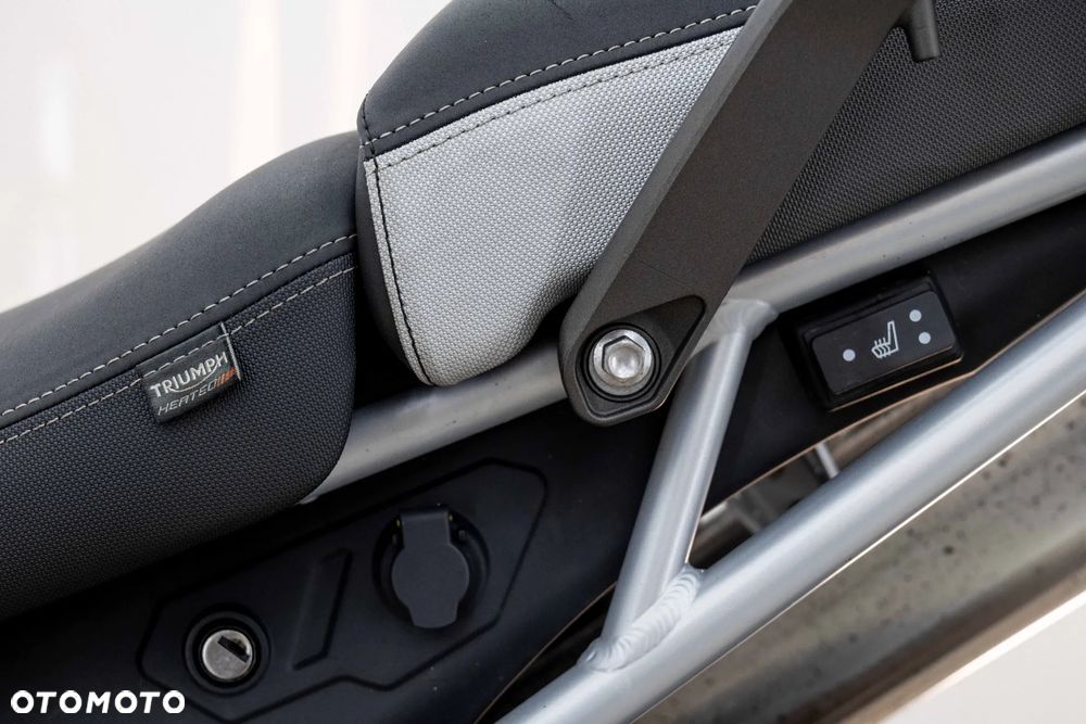 Triumph Tiger - 20
