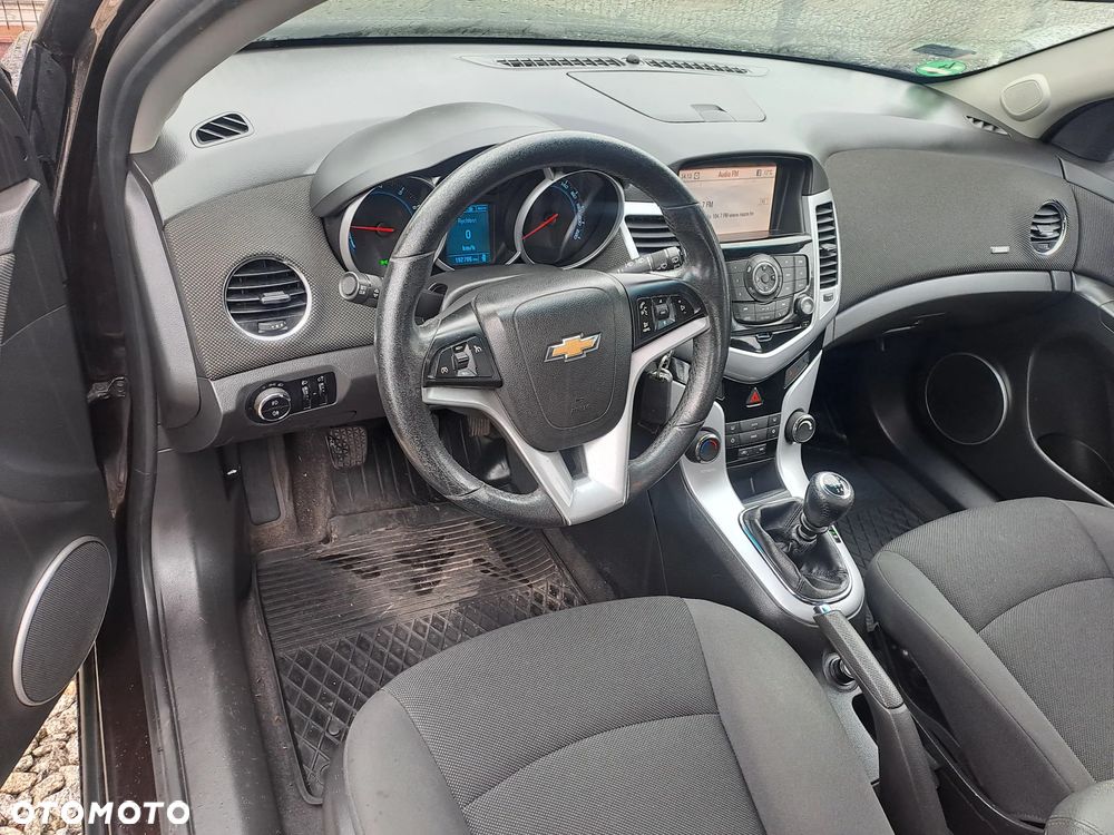 Chevrolet Cruze 1.4 T LT - 19