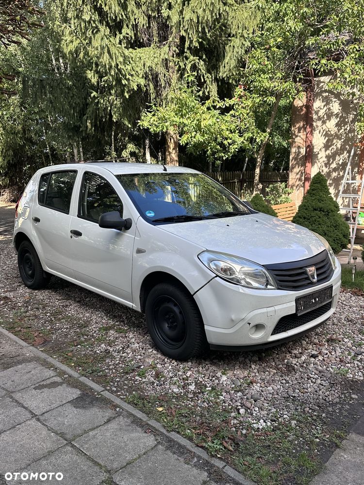 Dacia Sandero - 1