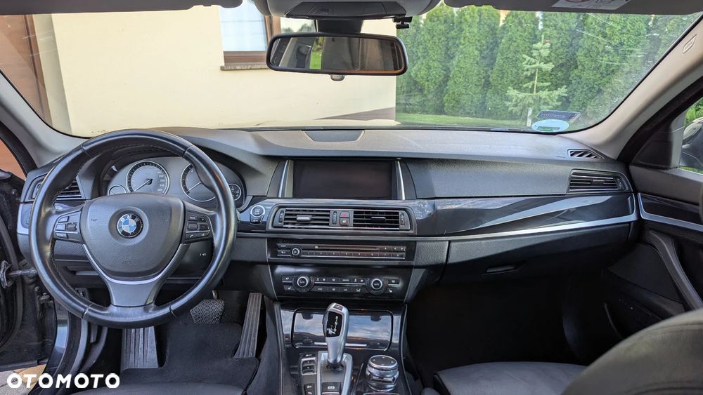 BMW Seria 5 520d xDrive Luxury Line - 12