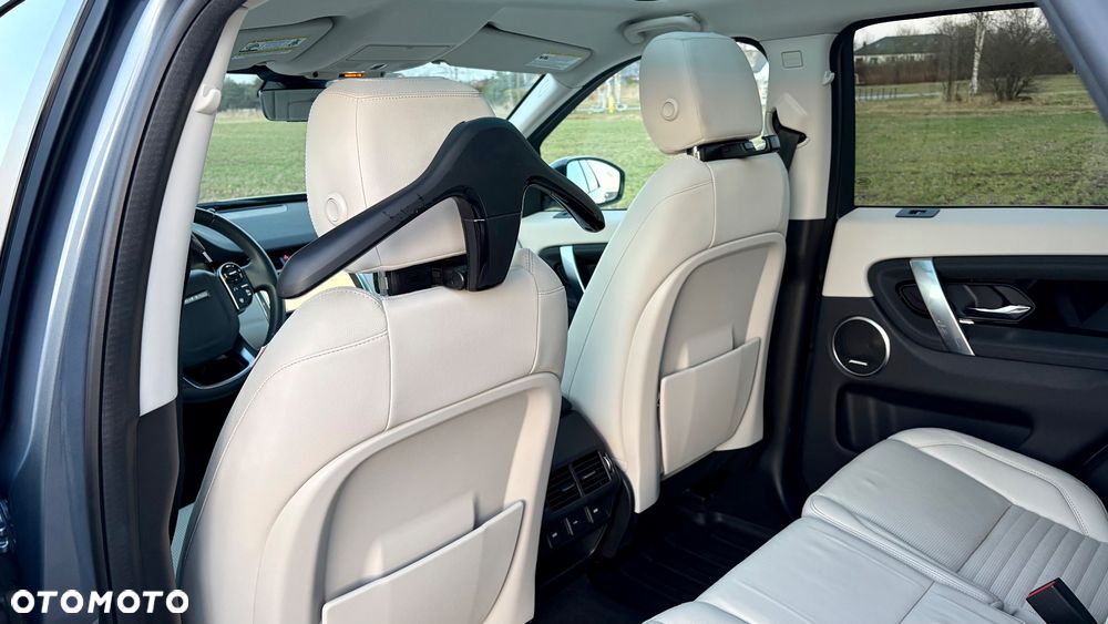Land Rover Discovery Sport - 16