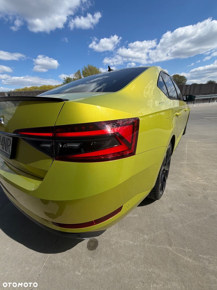 Skoda Superb 2.0 TSI Sportline DSG - 21
