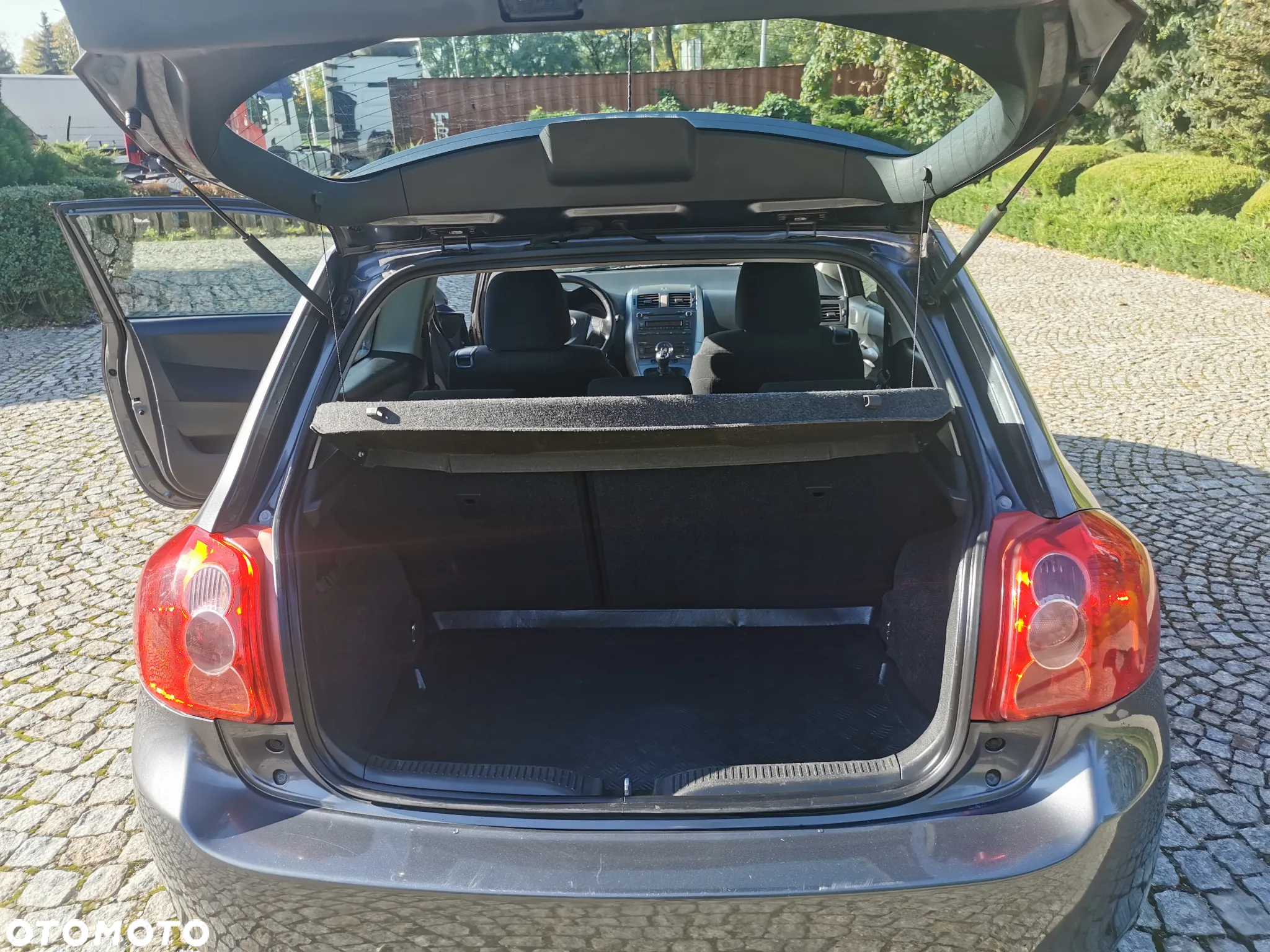Toyota Auris 1.6 VVT-i Premium - 10