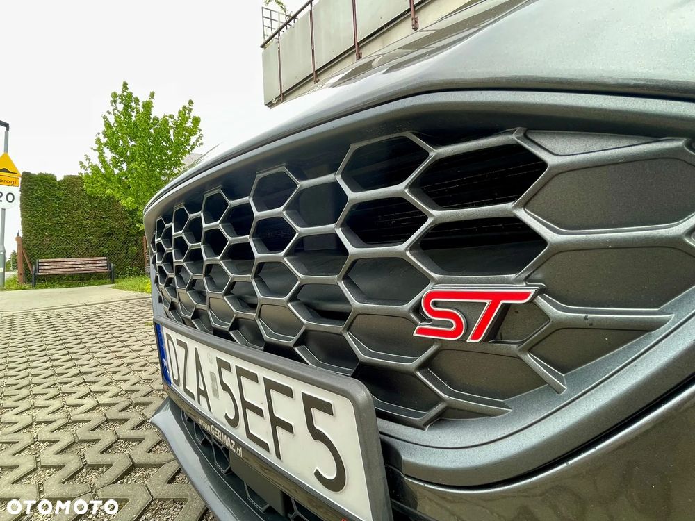Ford Focus 2.3 EcoBoost ST - 9