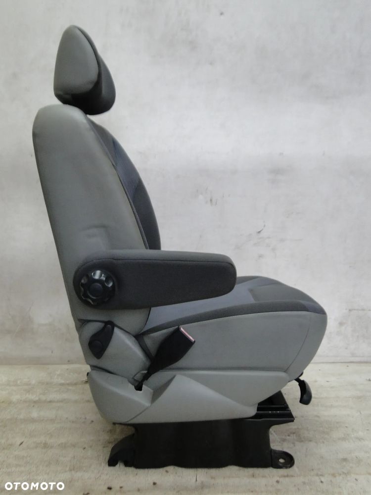 VIVARO II 2 TRAFIC PRMASTAR FOTEL LEWY KIEROWCY PRAWY PASAŻERA ŁAWKA TYŁ KANAPA EUROPA - 37