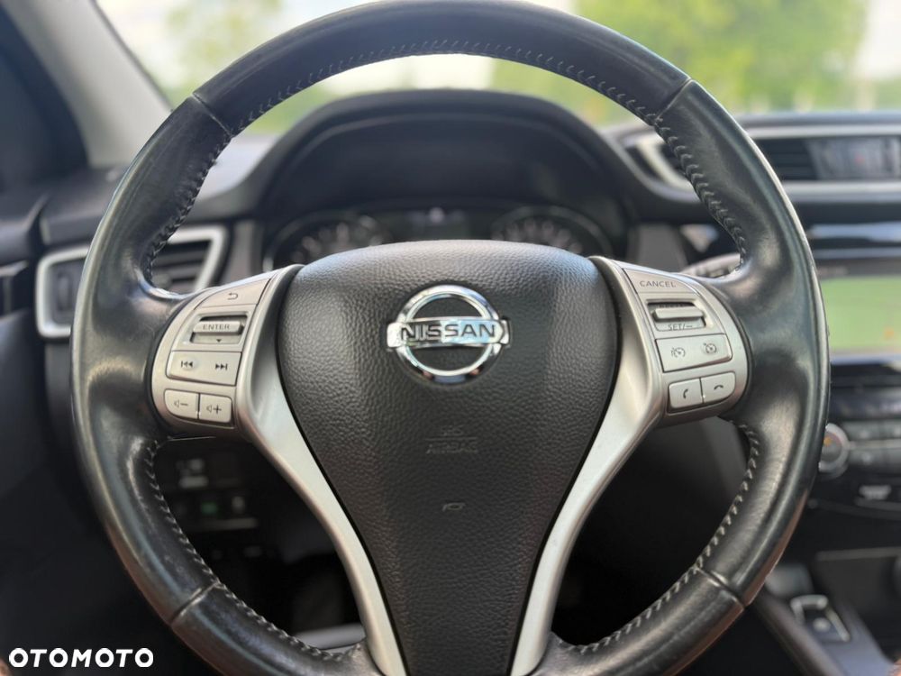 Nissan Qashqai 1.6 dCi Xtronic TEKNA+ - 25