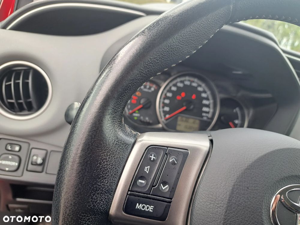Toyota Yaris 1.33 Active - 25