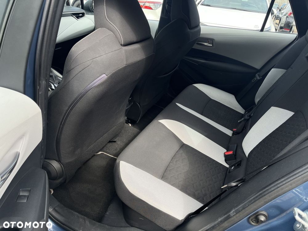 Toyota Corolla 2.0 Hybrid Comfort - 12