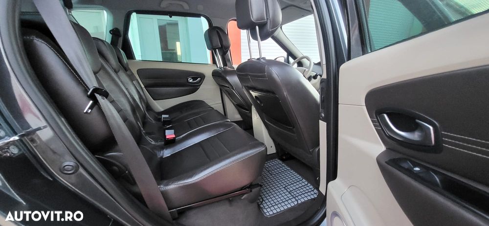 Renault Scenic - 26