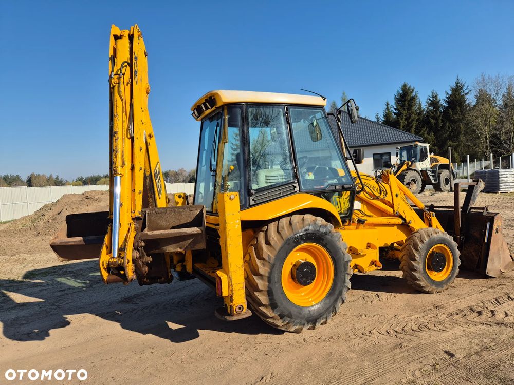 JCB 3cx 4x4 - 4