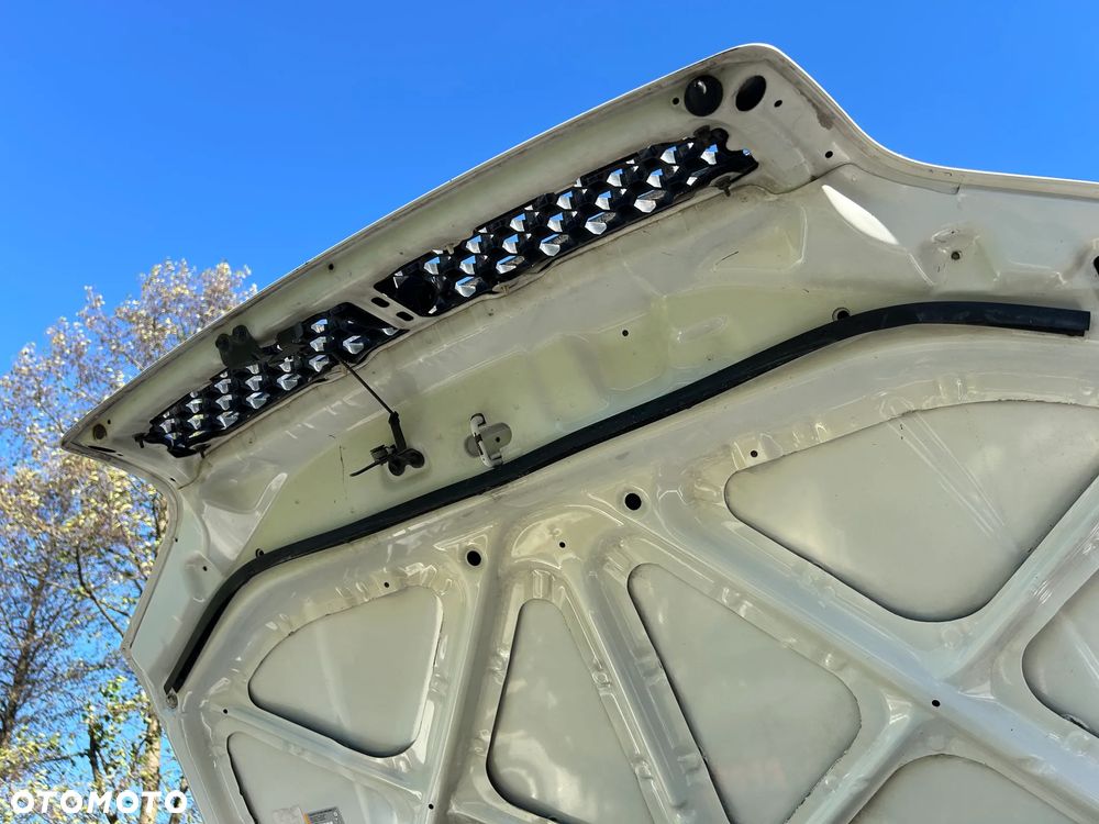 Toyota RAV4 2.0 - 15