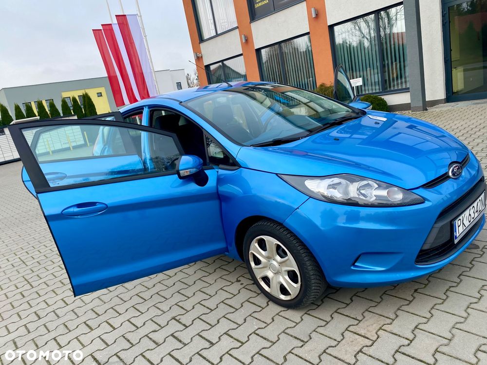 Ford Fiesta - 12