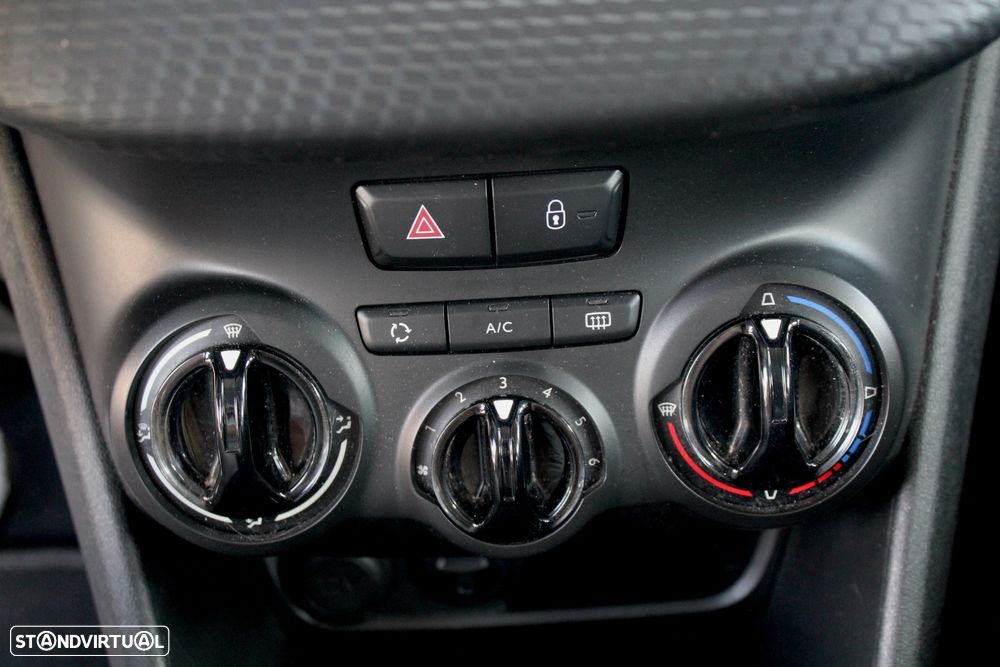 Peugeot 2008 1.6 BlueHDi Style - 20