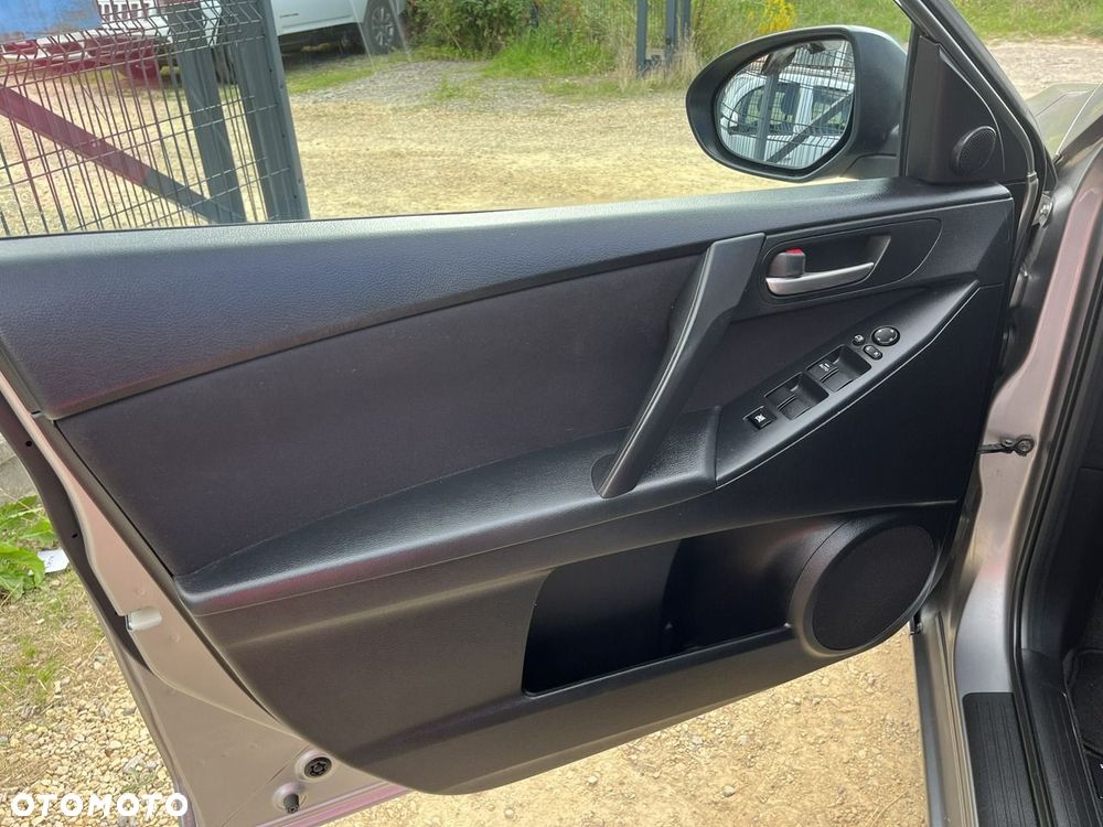 Mazda 3 - 16