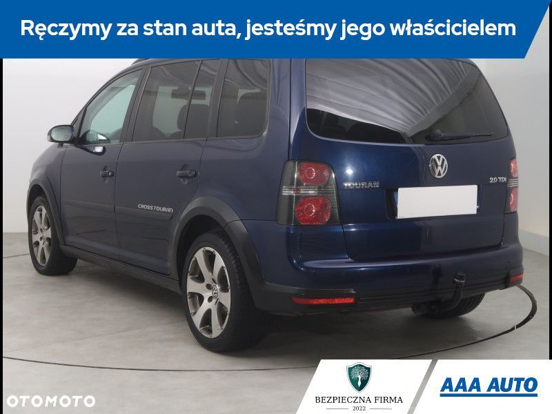 Volkswagen Touran - 5