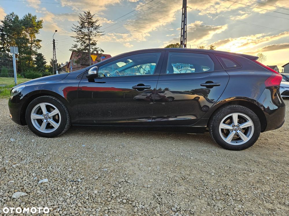 Volvo V40 D2 You - 18