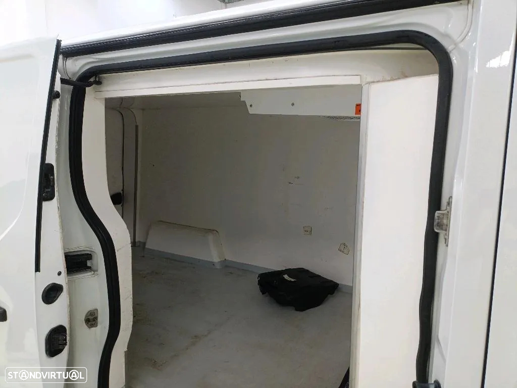 Renault TRAFIC FRIGORIFICA / FRIO-ESTRADA-GARAGEM - 3