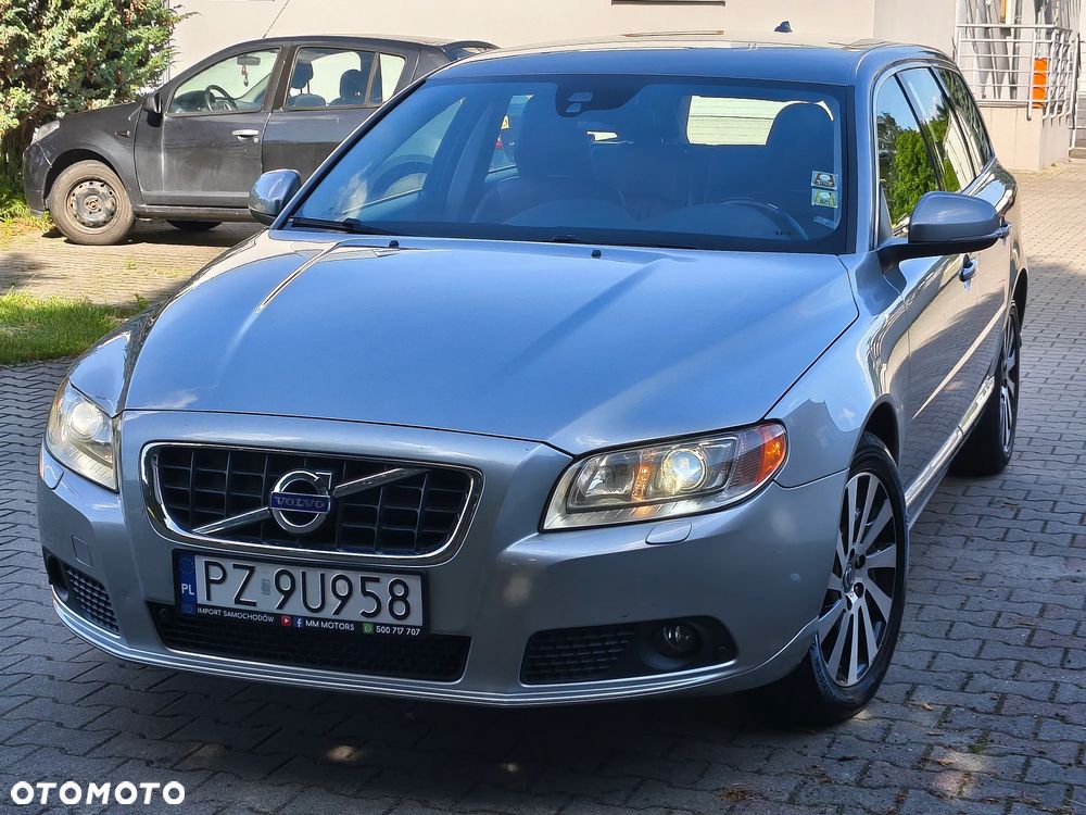 Volvo V70 D4 Momentum - 4