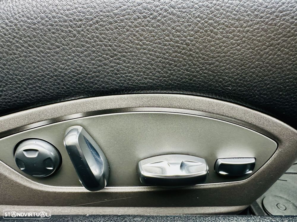 Porsche 911 Série F - 27