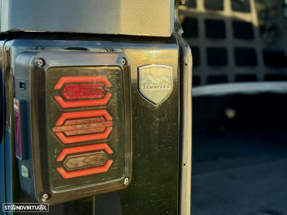 Jeep Wrangler 2.8 CRD DPF Auto Sahara - 20