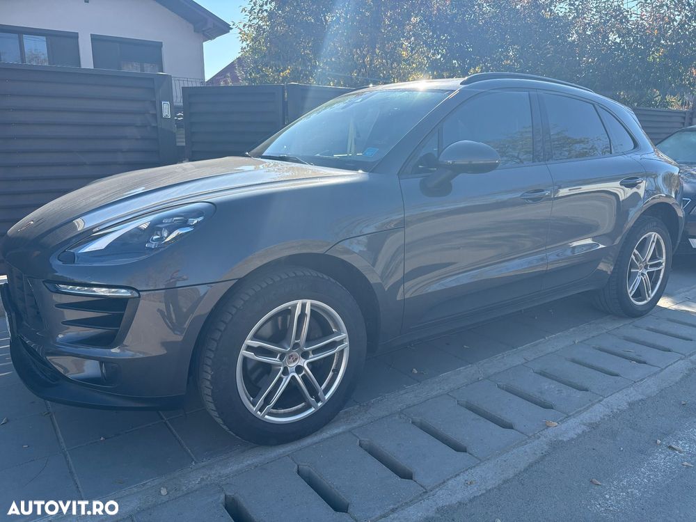 Porsche Macan Standard - 1
