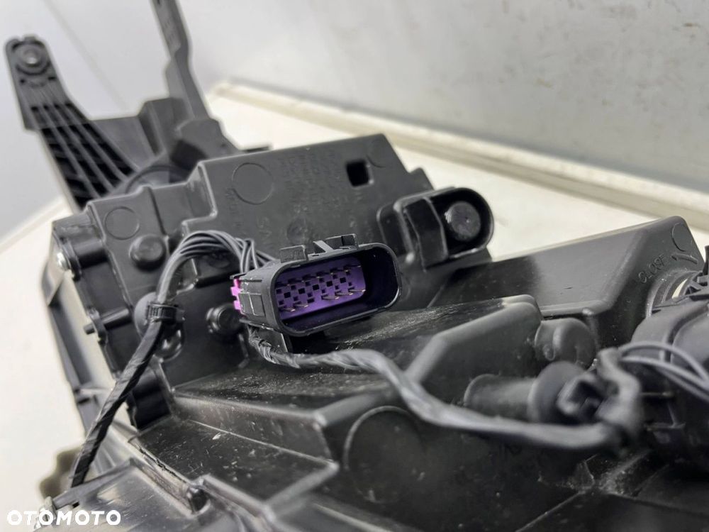 Lampa reflektor MG ZS lift 19r.- MG ZS EV lift 21r.- PRAWA przednia full LED prawy przód 11 pin - 14