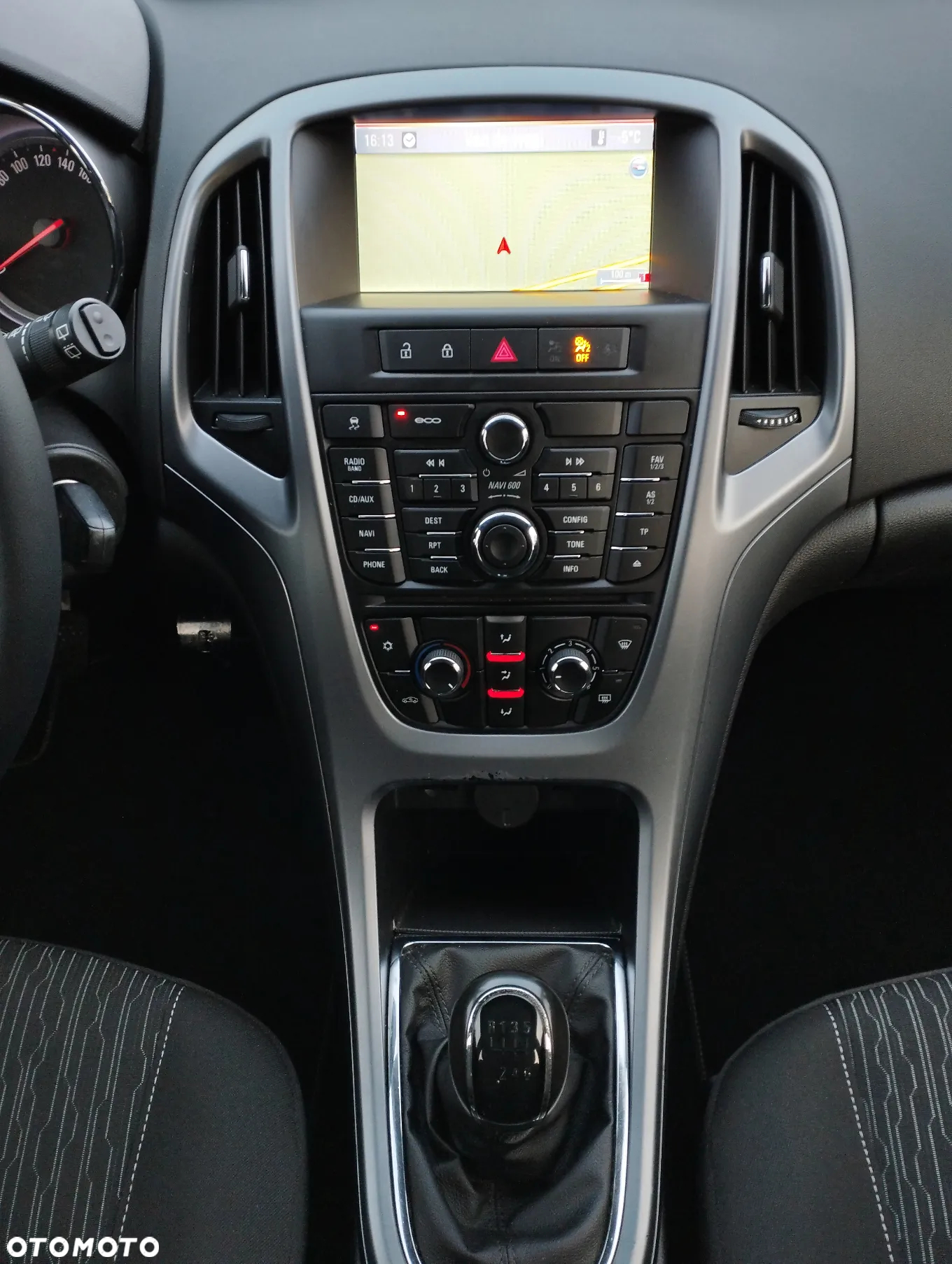 Opel Astra 1.4 Turbo Sports Tourer Design Edition - 13