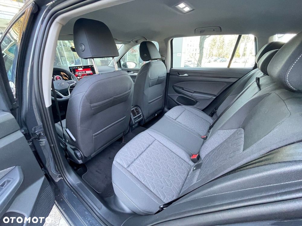Volkswagen Golf Variant - 25
