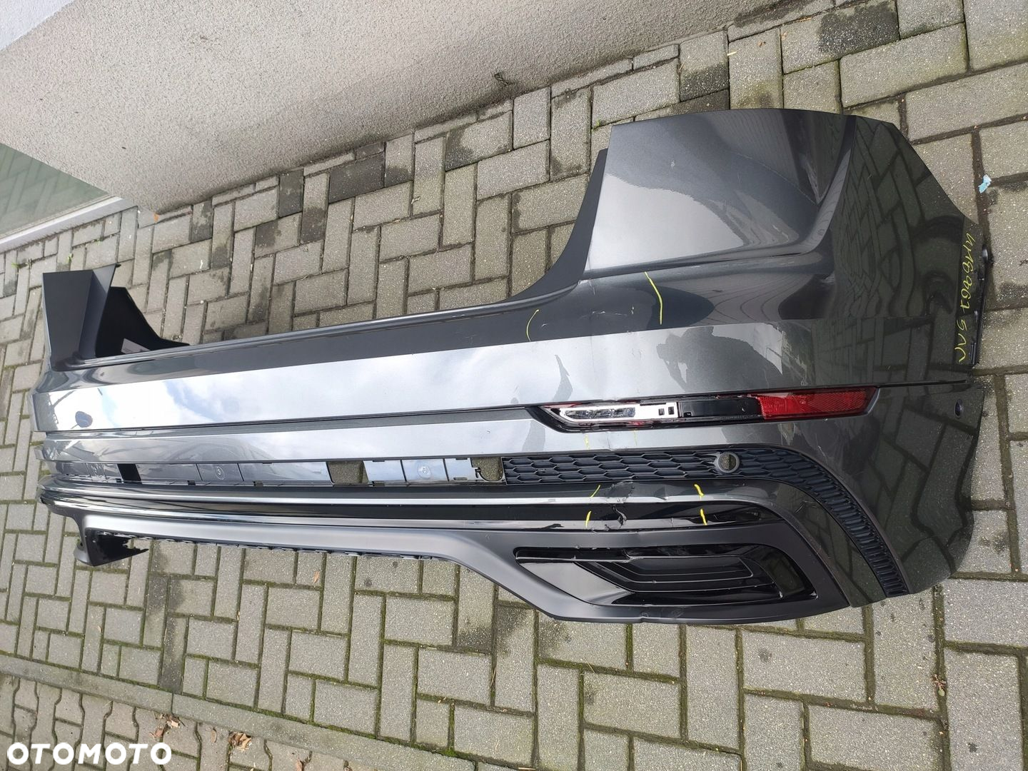 AUDI Q8 S-Line zderzak tył 4M8807511 spoiler - 3