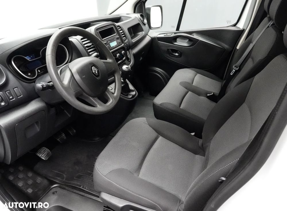 Renault Trafic Combi Life - 10