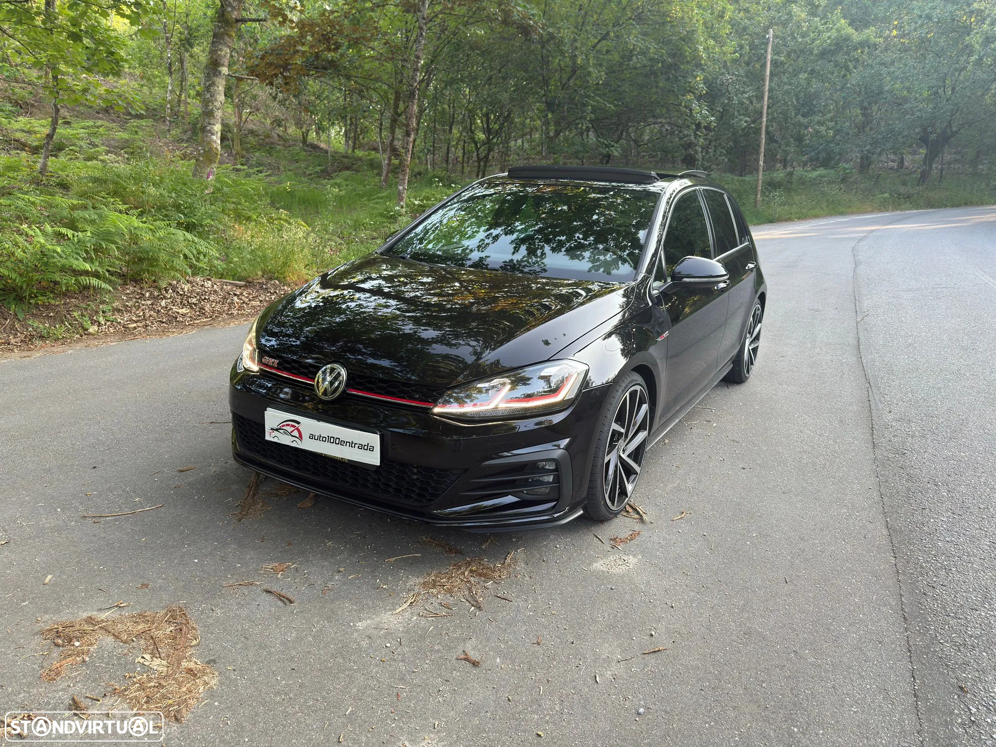 VW Golf 2.0 TSI GTI DSG - 51