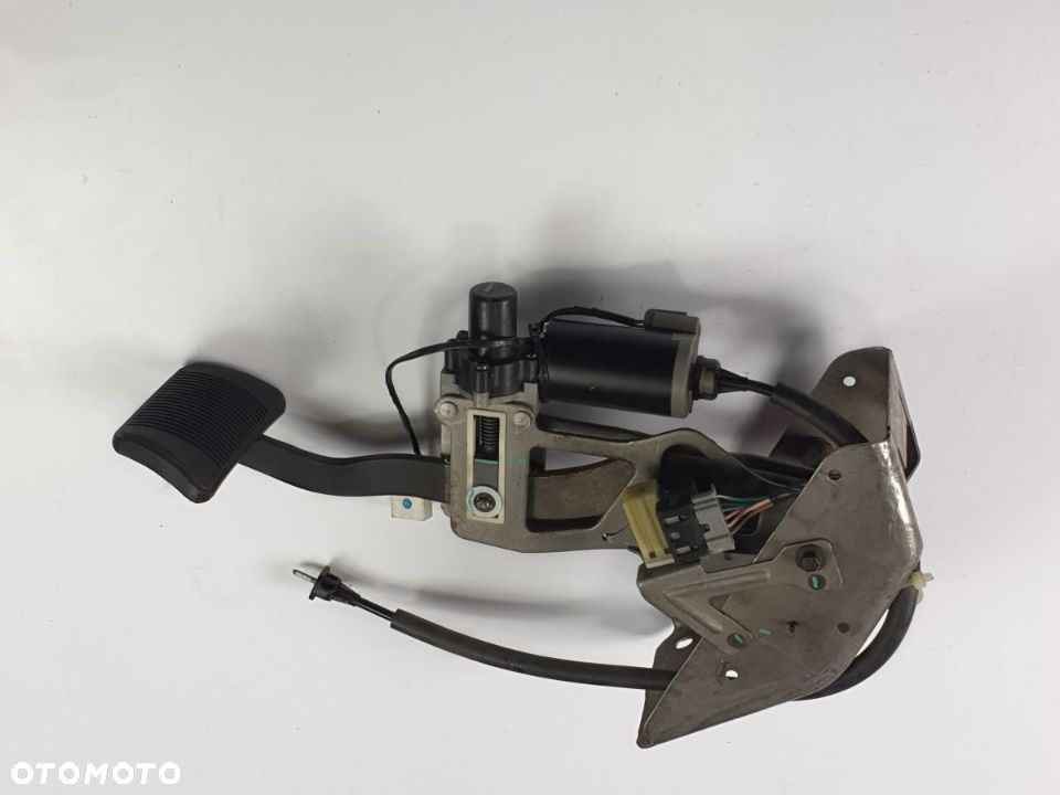 JEEO COMANDER 3.0 CRD Pedał Hamulca - 9