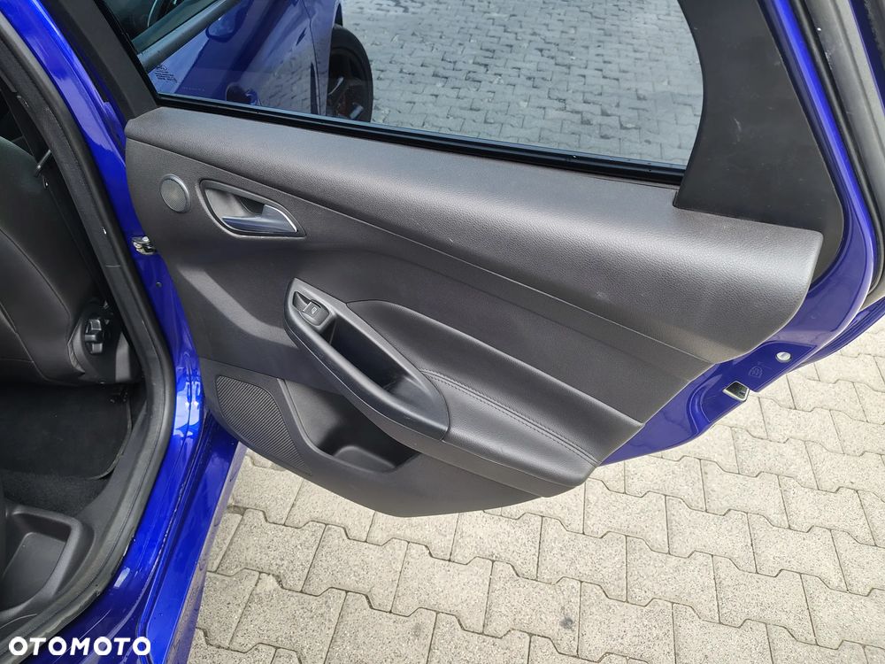 Ford Focus 2.0 EcoBoost ST mit Leder-Sport-Paket - 18
