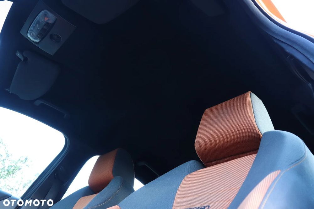 Ford Focus 2.5 ST - 19
