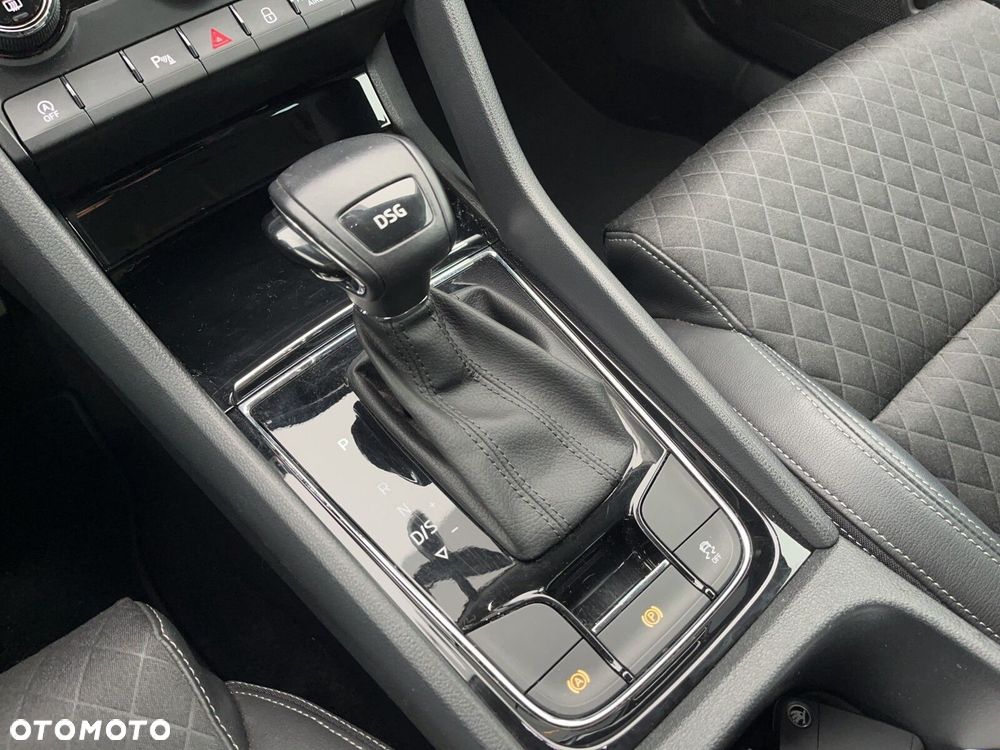 Skoda Karoq 1.5 TSI ACT Style DSG - 30