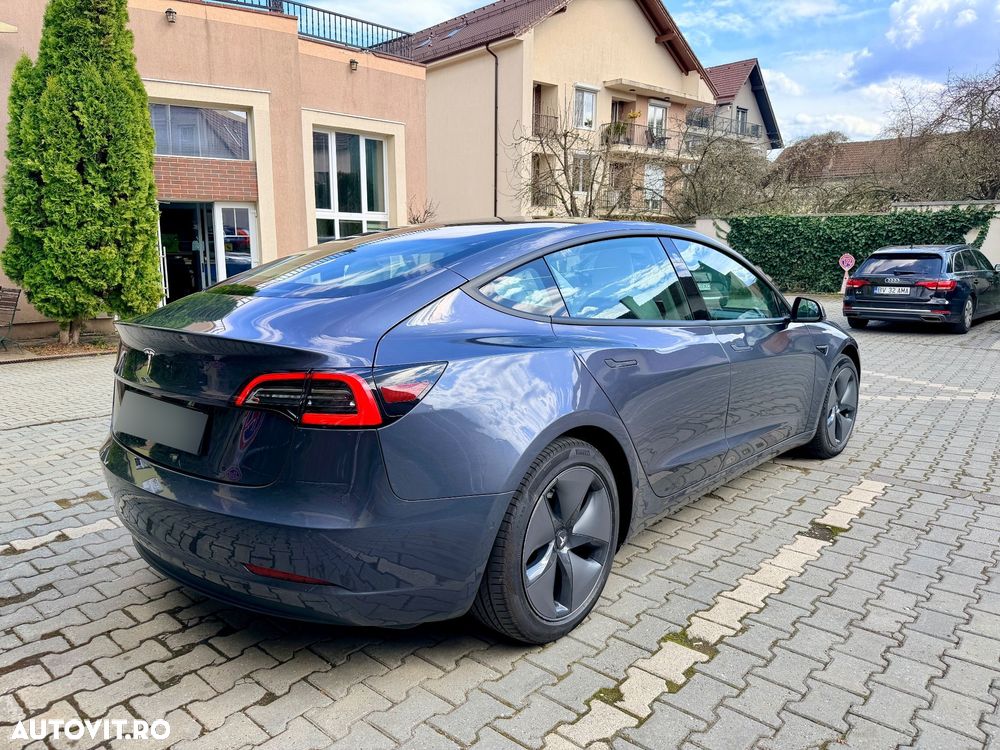 Tesla Model 3 Standard Reichweite Plus Hinterradantrieb - 5