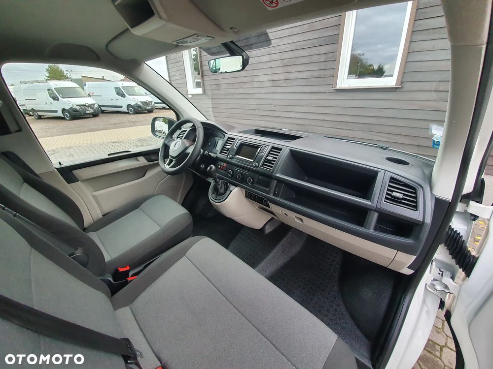 Volkswagen Transporter - 22
