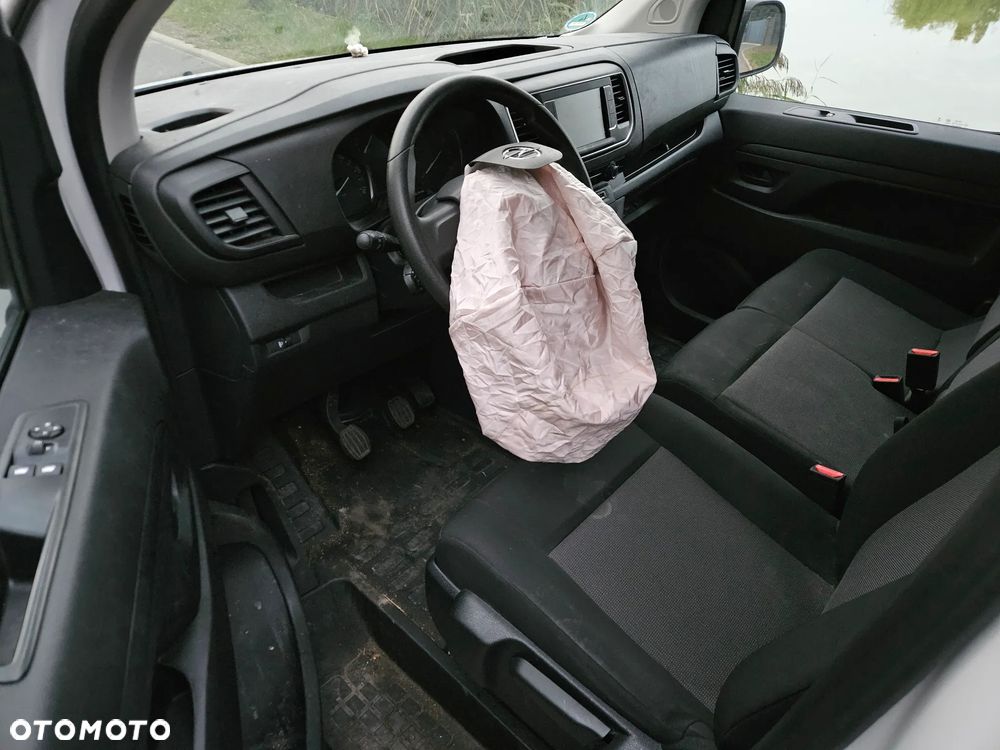 Opel Vivaro - 22