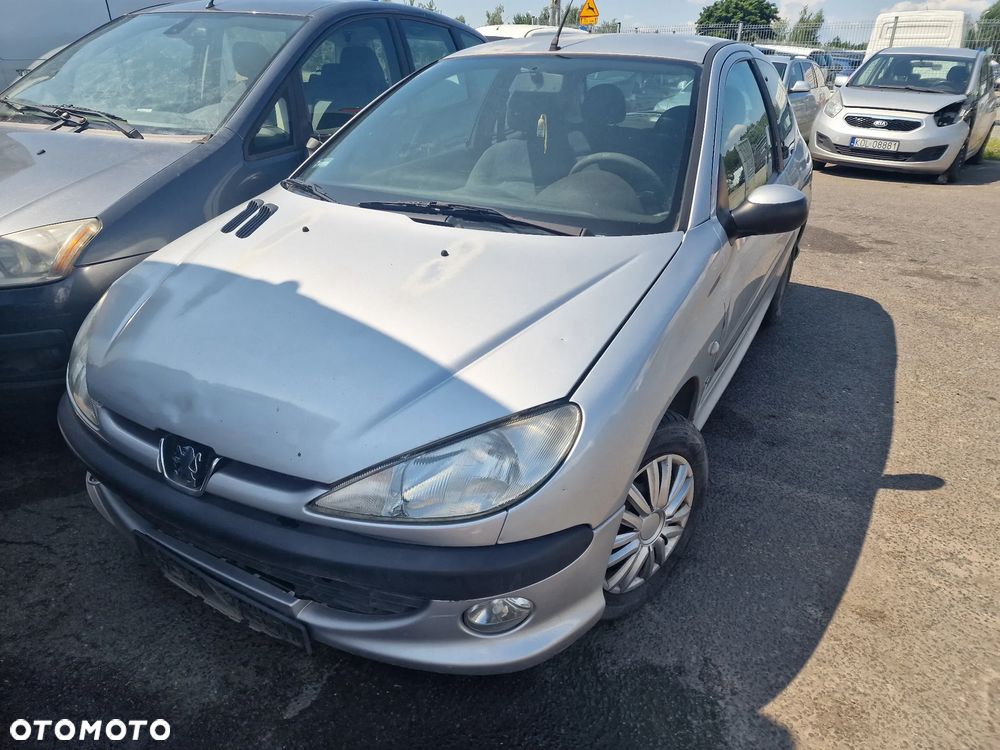 Peugeot 206 1.4kat 2000r 55KW Cały na części