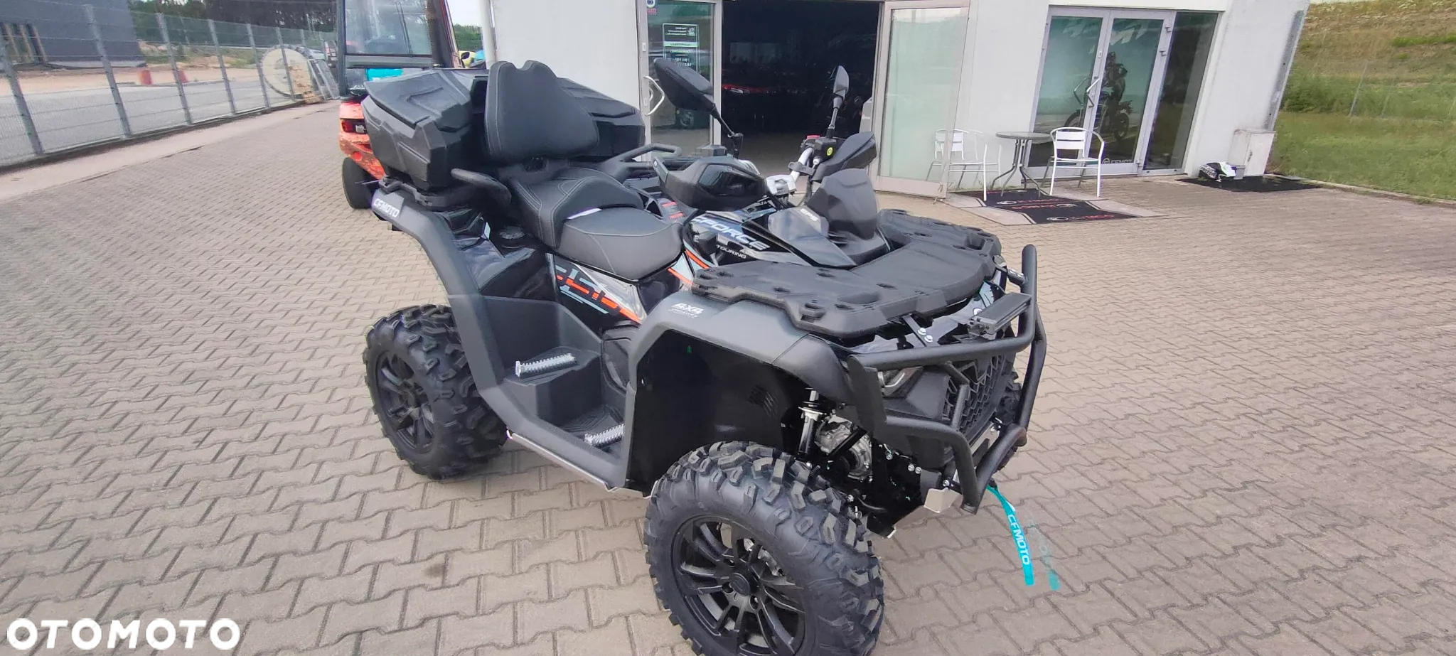 CFMoto CForce - 16
