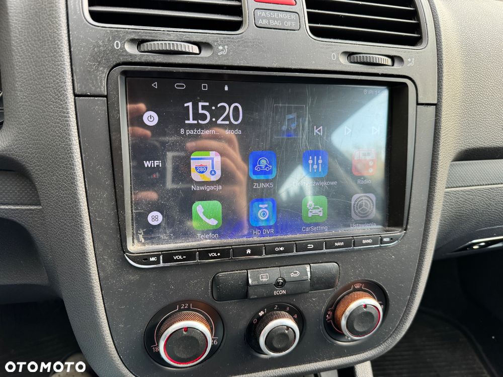 Volkswagen Golf - 11