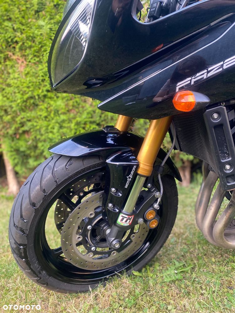 Yamaha FZ8 - 7