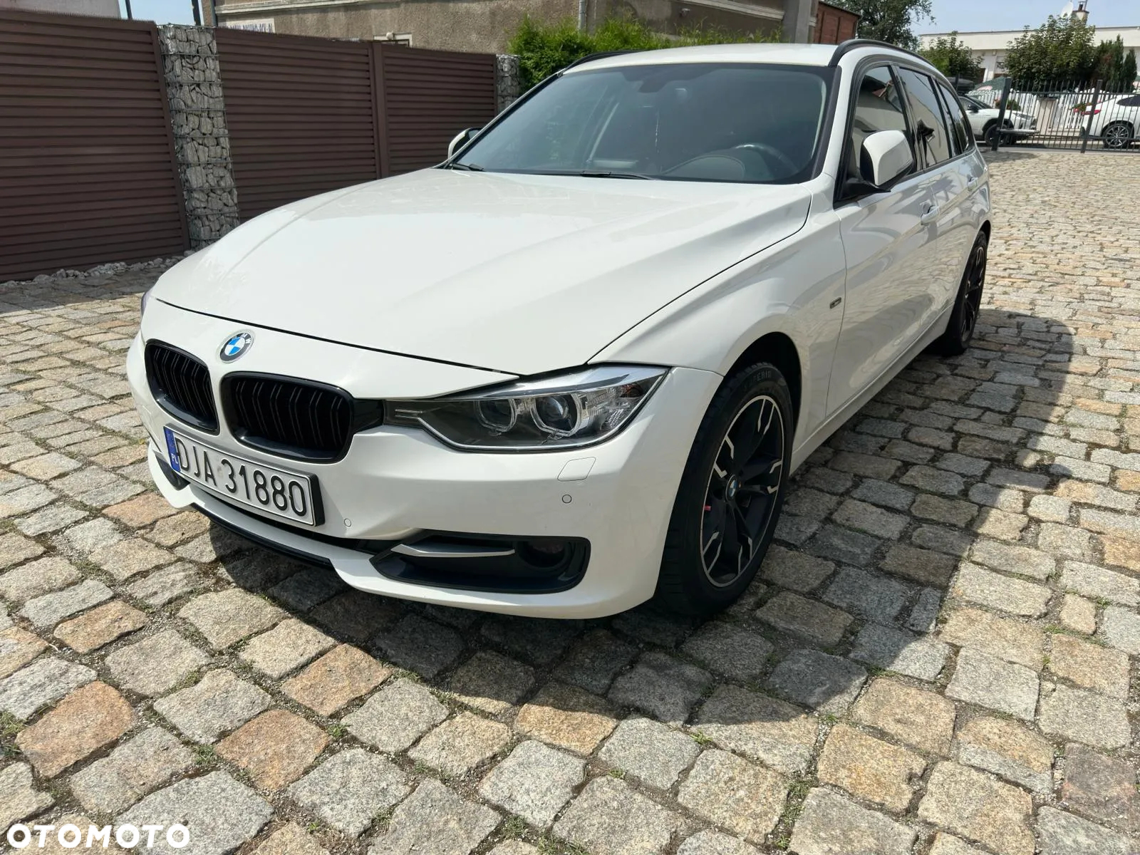 BMW Seria 3 320d Touring xDrive Sport-Aut Sport Line - 2